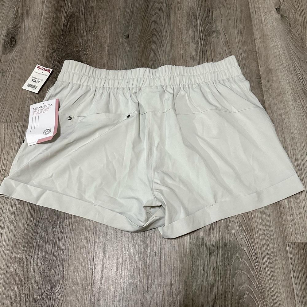 Mondetta Women's Tan Gray Athletic Shorts - Picture 4 of 4